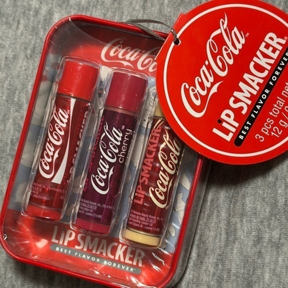NWT Coca Cola Lip Smacker and tin